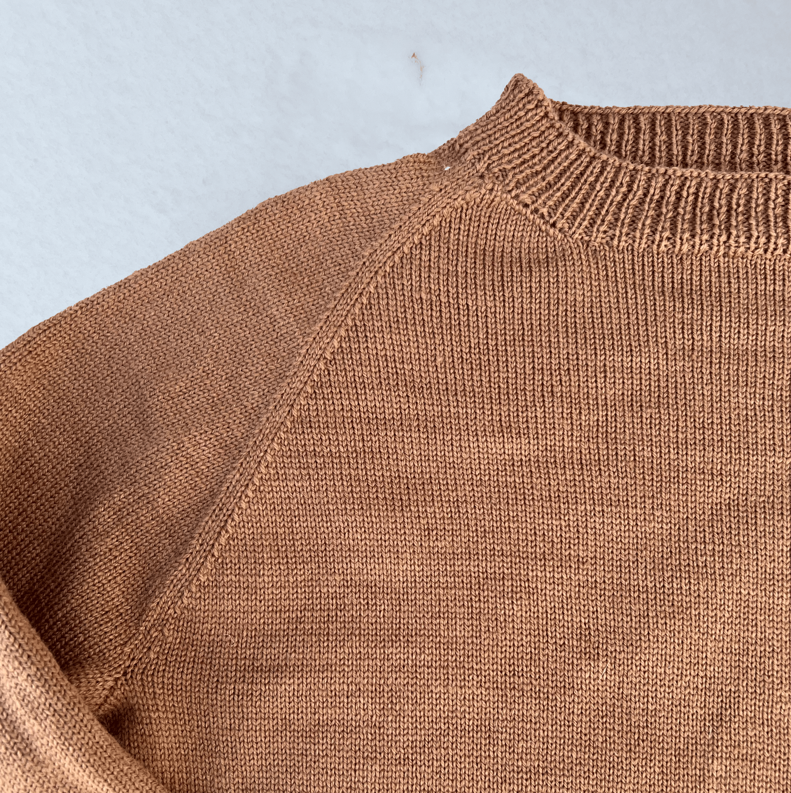 Women's Lightweight Raglan Sweater – 100% US Wool, Soft & Breathable, Handcrafted