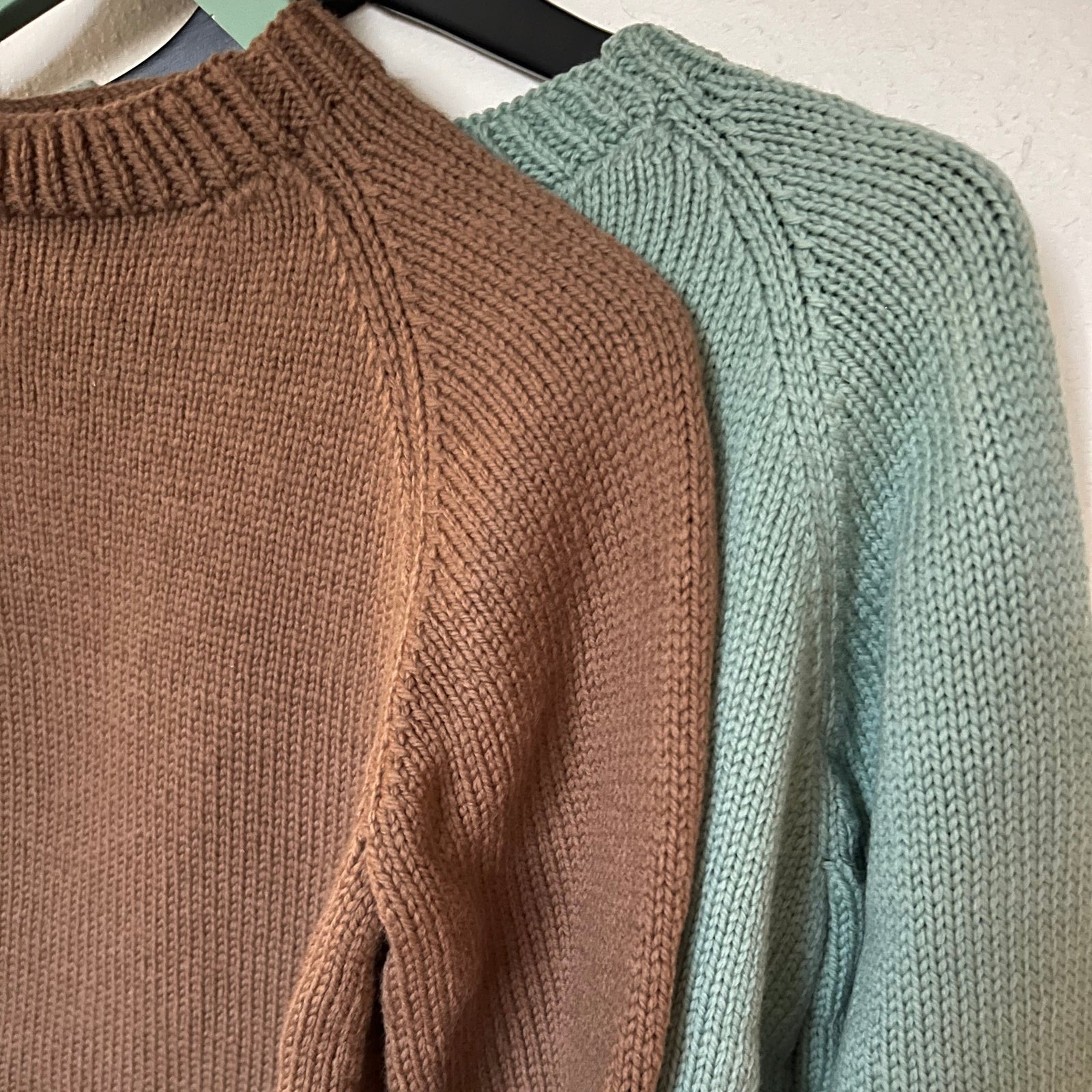 [Ready-To-Ship] Latte Women's Crew Neck Raglan Sweater - 100% US Wool